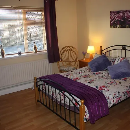 Millstreet Townhouse * Swinford